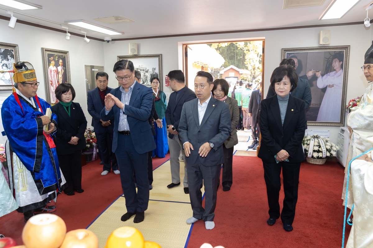 20251114-025[AMG_6050-박정희대통령 탄신 108돌 숭모제.jpg