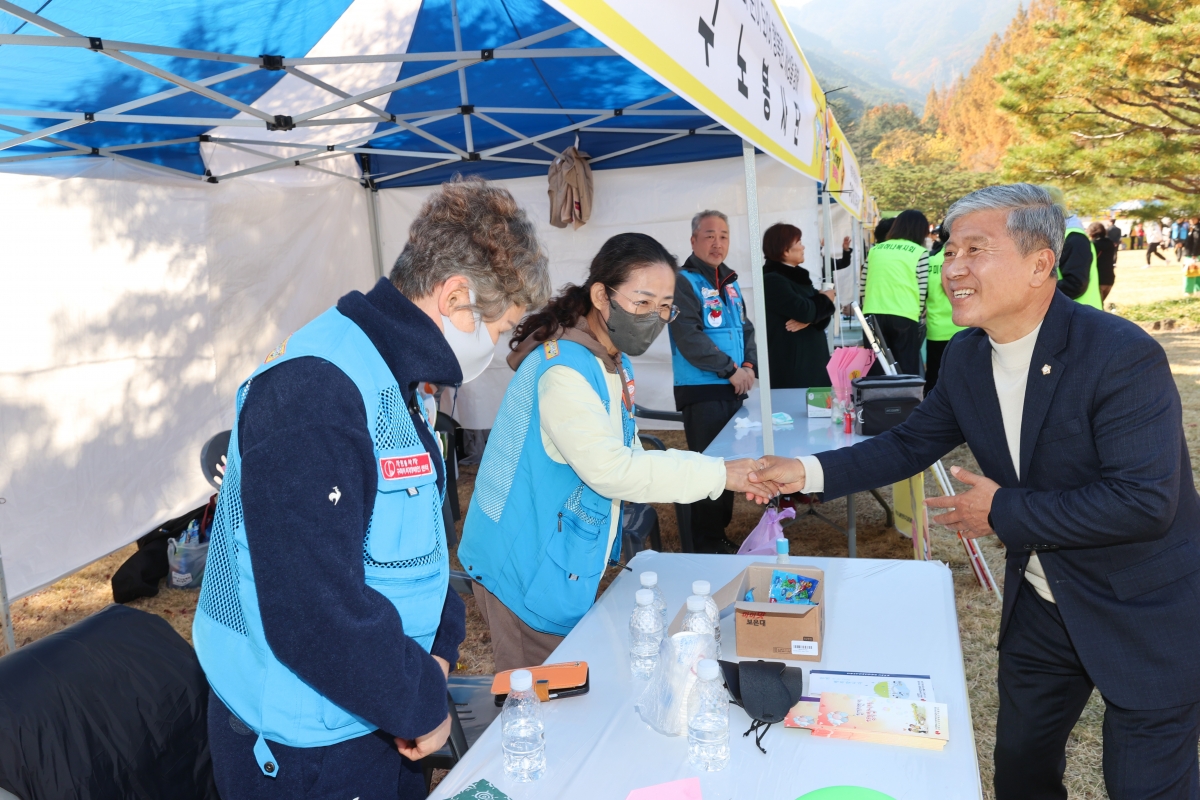 20251115-119[AMG_6619-1-2025 구미시 자봉이 행복박람회.JPG