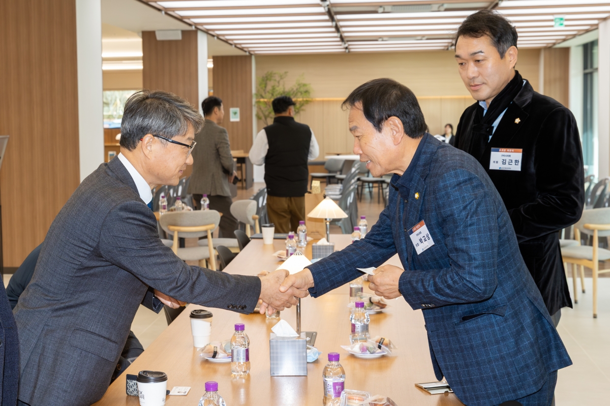 20251117-020[AMG_6761-금오공대 도서관 리모델링 재개관.jpg