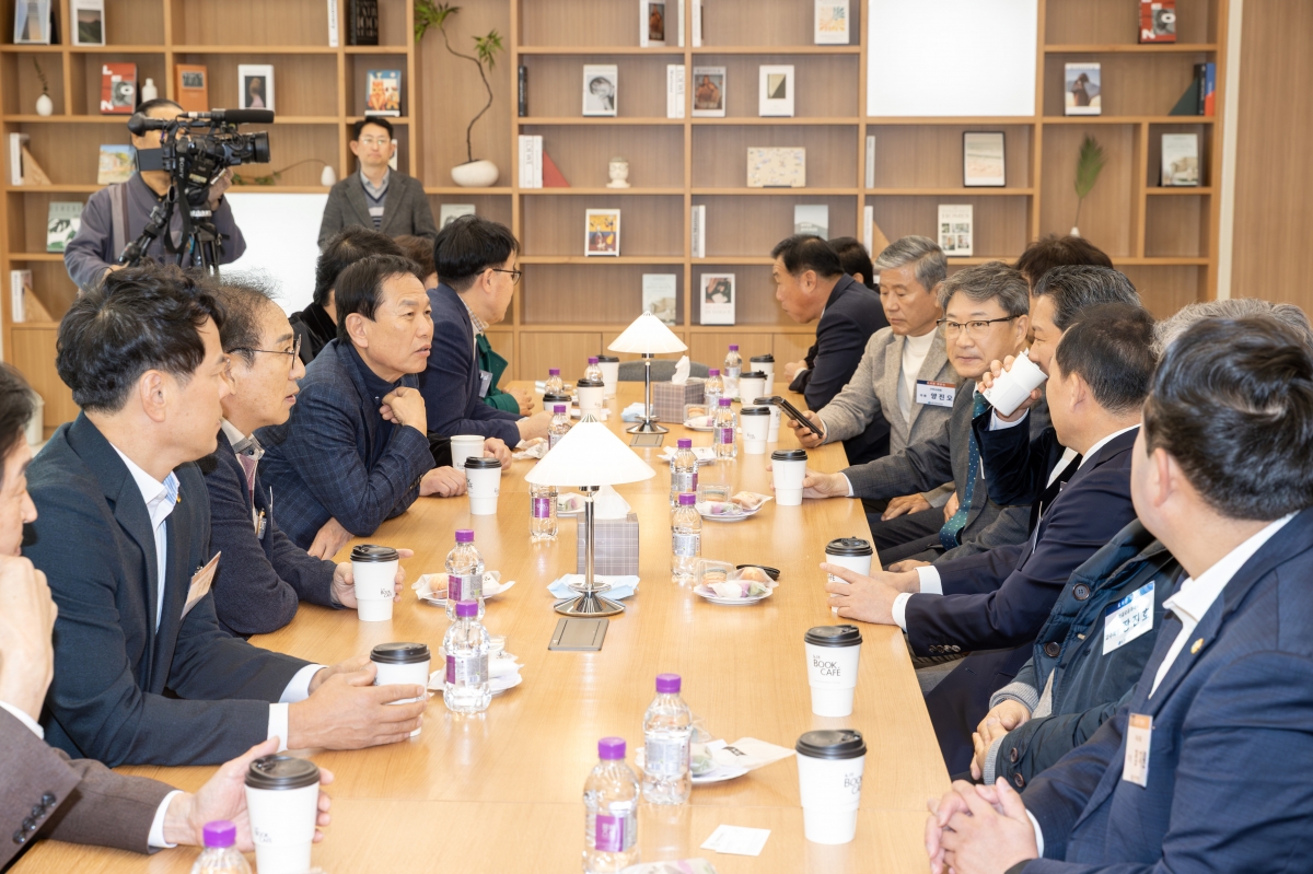 20251117-025[AMG_6774-금오공대 도서관 리모델링 재개관.jpg