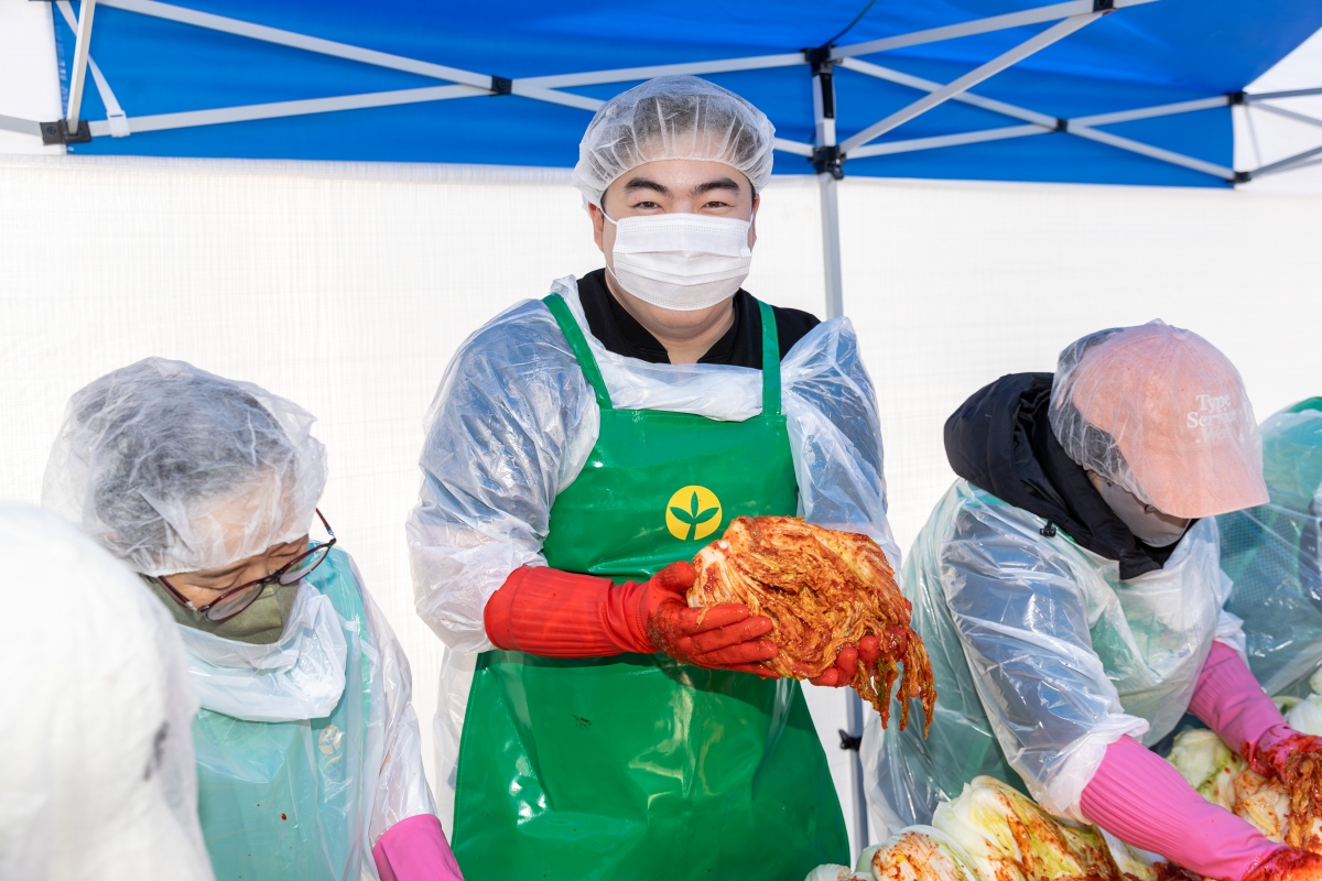 20251124-061[AMG_7814-2025 사랑의 김장담그기.jpg