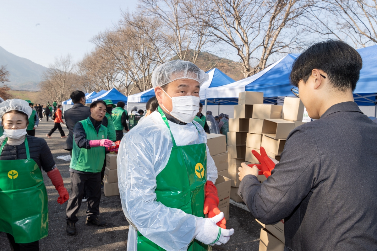 20251124-058[AMG_7803-2025 사랑의 김장담그기.jpg