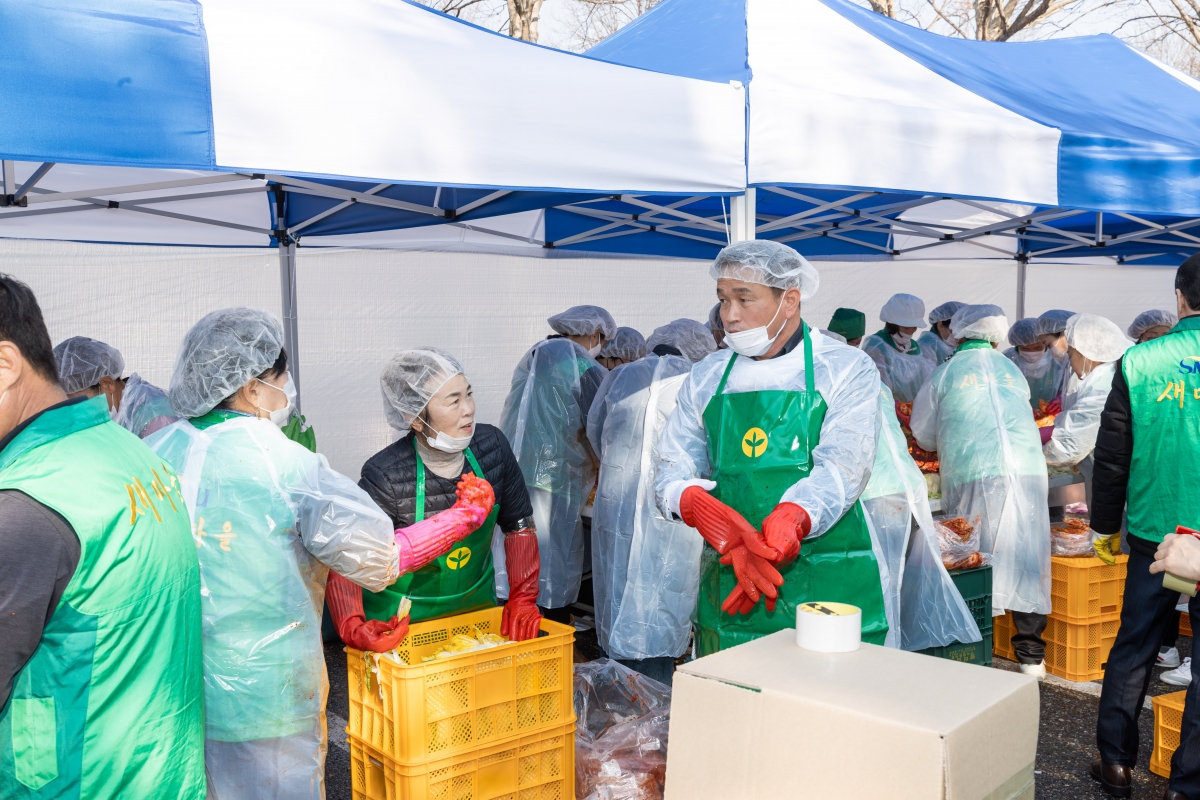 20251124-074[AMG_7848-2025 사랑의 김장담그기.jpg