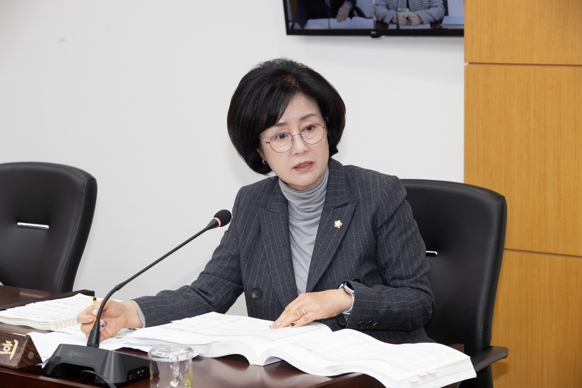 20251127-002[AMG_8447-제292회 제2차 정례회시 기획행정위원회 소관 2026년도 예산안 및 기금운용계획안 예비심사 활동.jpg