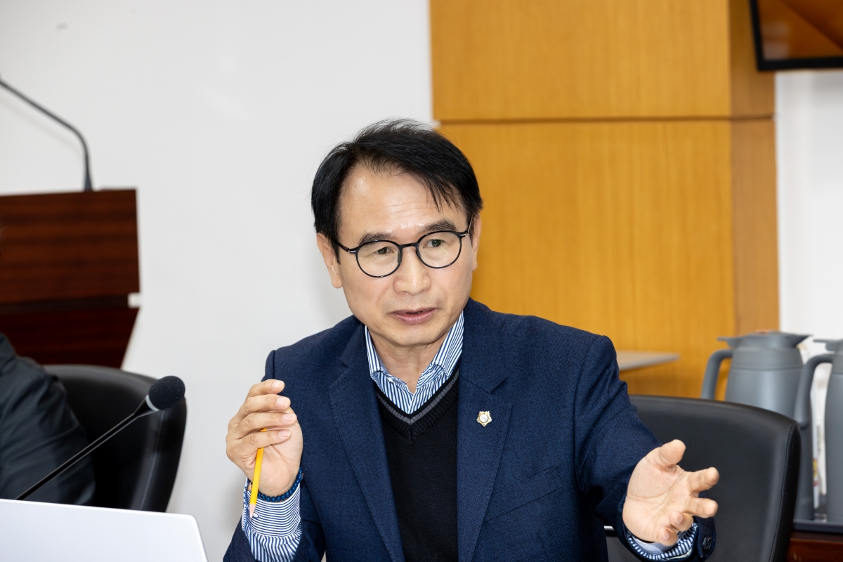 20251202-001[AMG_9417-제292회 제2차 정례회시 기획행정위원회 소관 2026년도 예산안 및 기금운용계획안 예비심사 활동.jpg