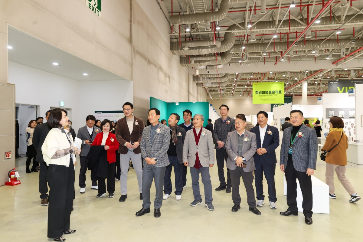 20251204-088[AMG_9956-1-2025 구미아트페어.JPG