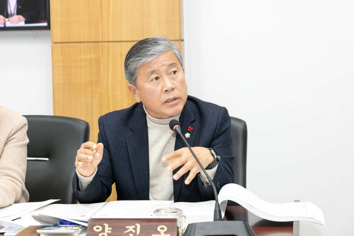 20251205-019[IMG_4368-제292회 제2차 정례회시 예산결산특별위원회 2026년도 예산안 및 기금운용계획안 심사 활동.jpg