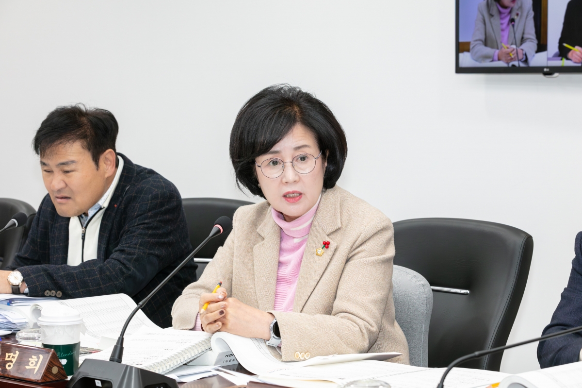 20251205-021[IMG_4383-제292회 제2차 정례회시 예산결산특별위원회 2026년도 예산안 및 기금운용계획안 심사 활동.jpg