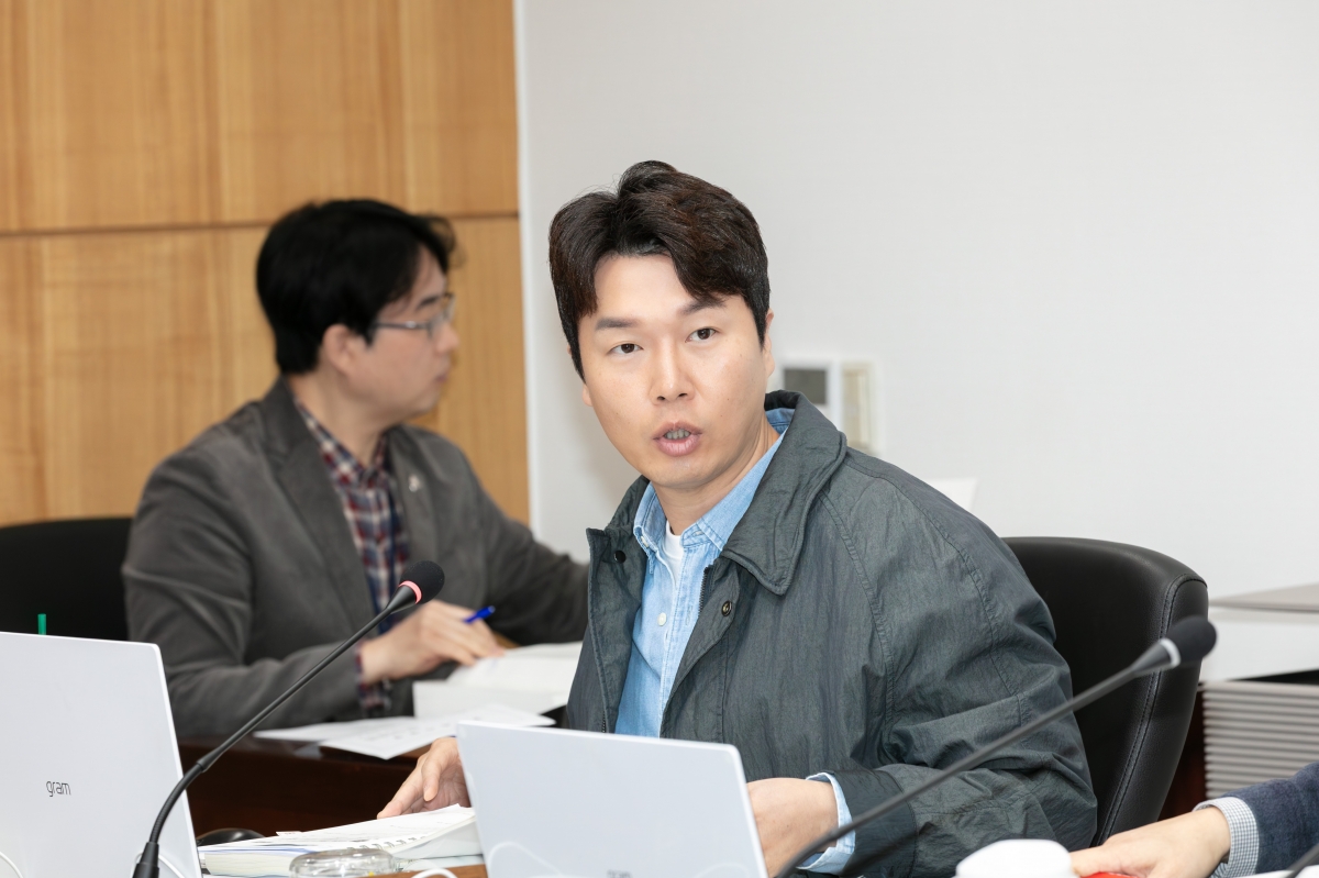 20251205-037[IMG_4474-제292회 제2차 정례회시 예산결산특별위원회 2026년도 예산안 및 기금운용계획안 심사 활동.jpg