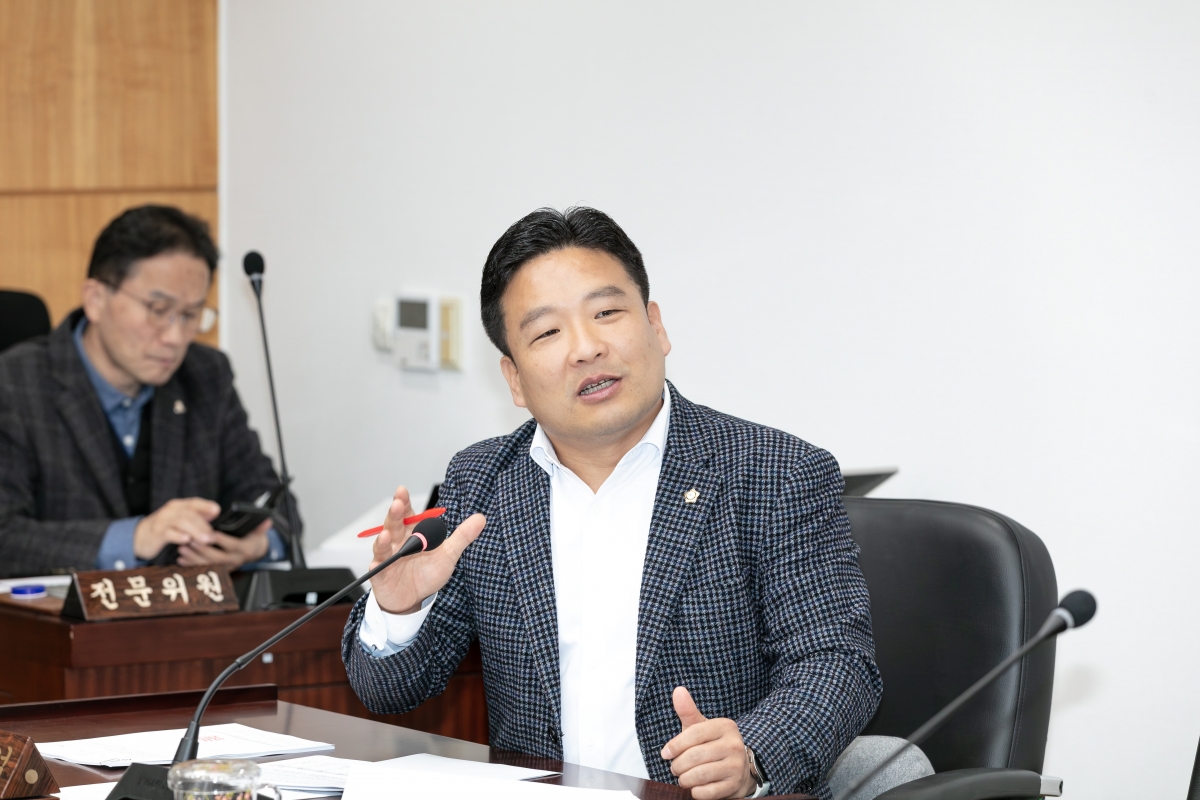 20251211-070[IMG_4570-제292회 제2차 정례회시 제4차 구미 현안 해결을 위한 특별위원회 활동.jpg