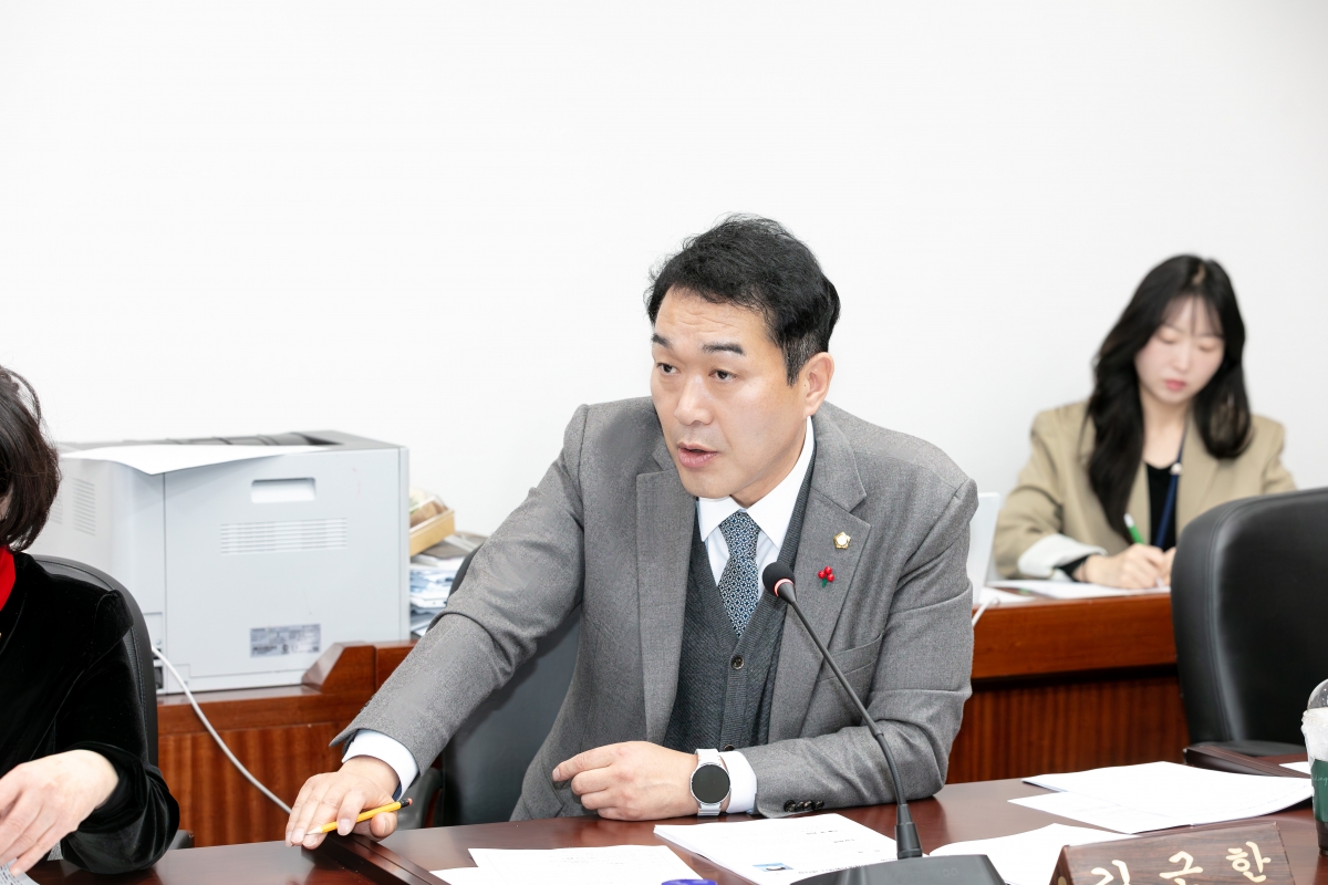 20251211-084[IMG_4655-제292회 제2차 정례회시 제4차 구미 현안 해결을 위한 특별위원회 활동.jpg