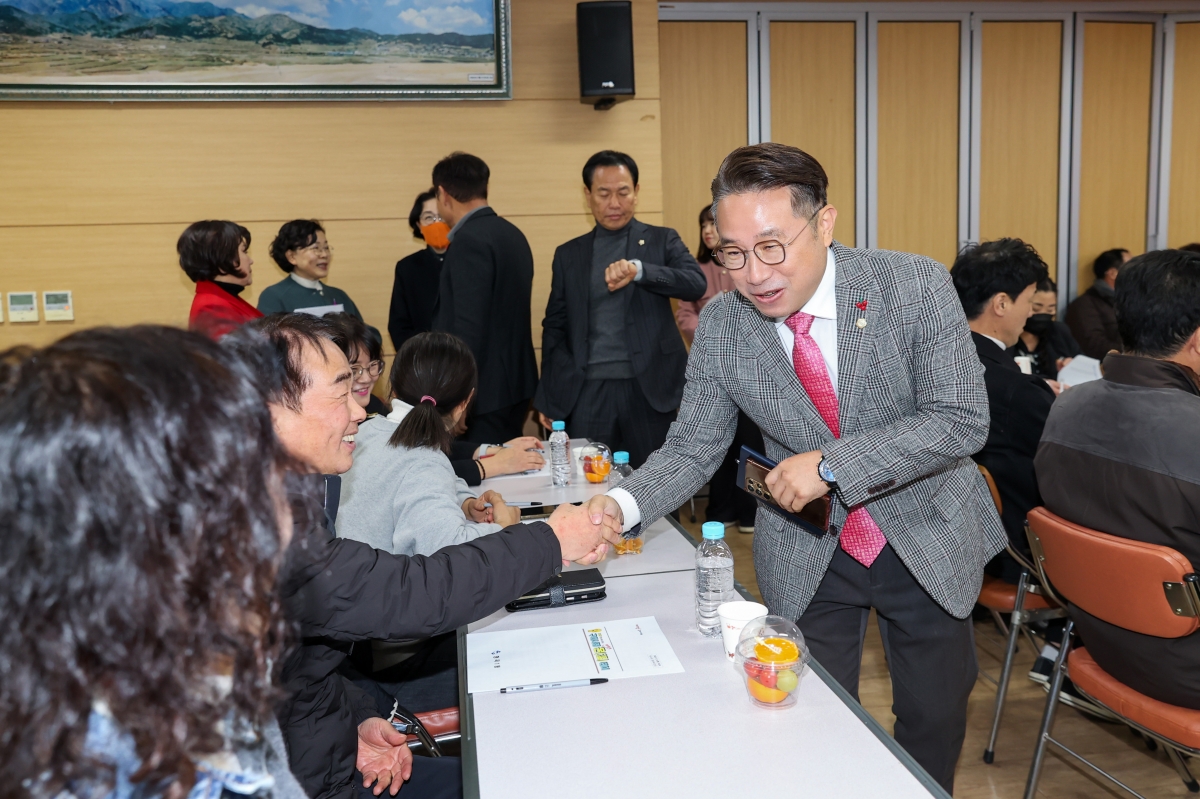 20251209-047[AMG_0413-1-구미시장 형곡1동 순방.JPG