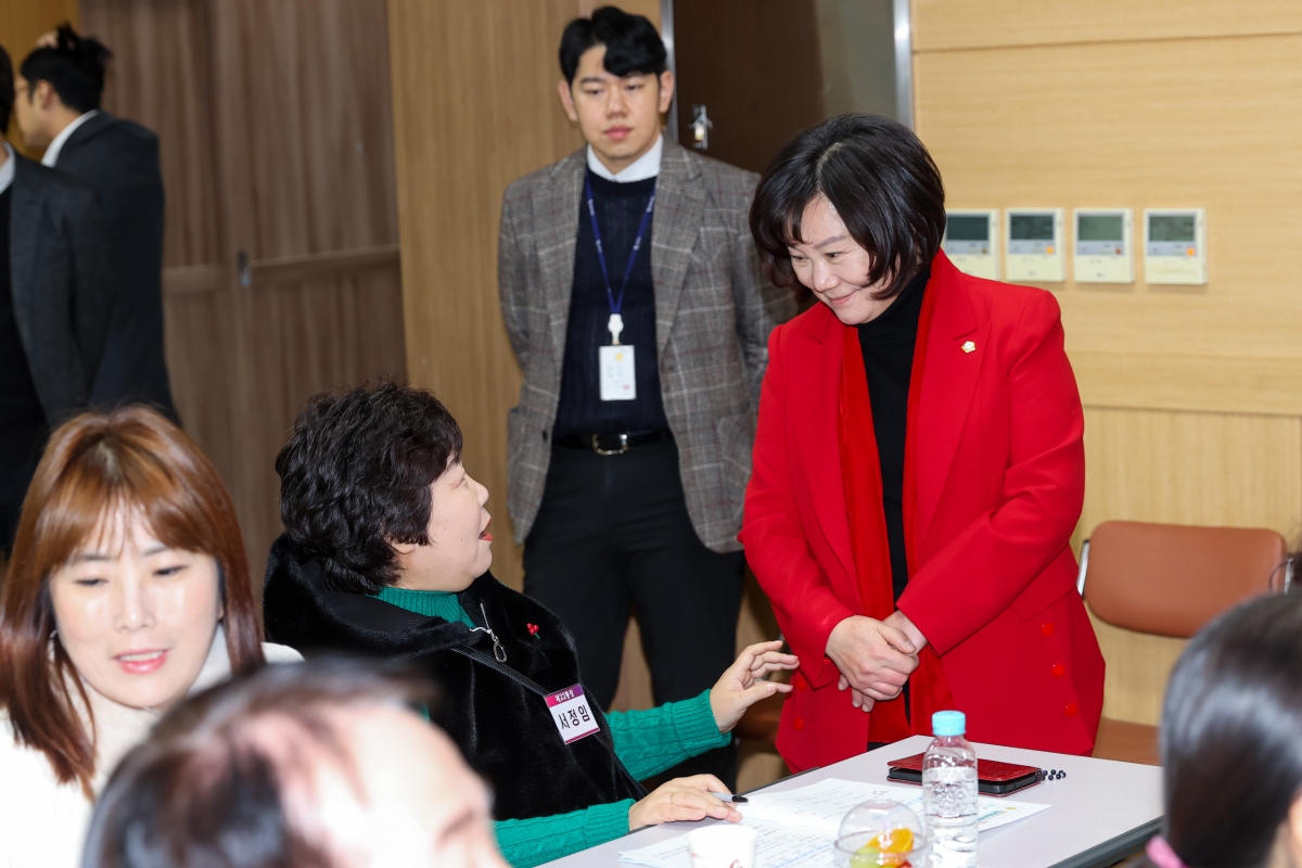 20251209-044[AMG_0408-1-구미시장 형곡1동 순방.JPG