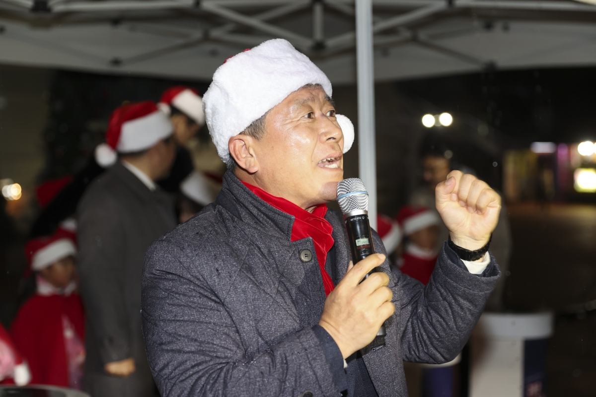 20251213-039[AMG_1331-2-2025 구미코 윈터스토리 트리점등식.jpg