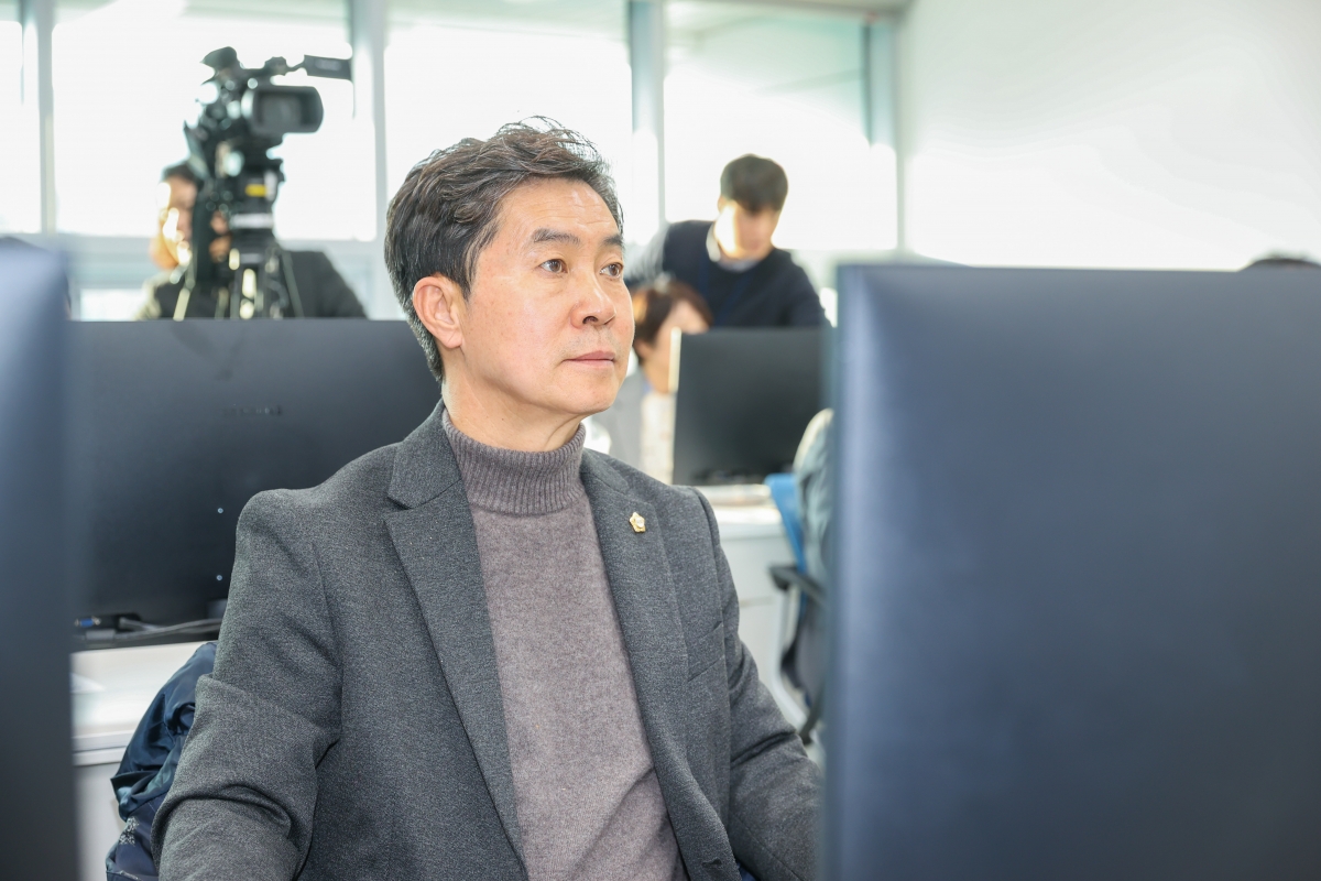 20251217-079[AMG_1757-1-구미시의회 의원 온라인 디자인 플렛폼 활용교육.JPG