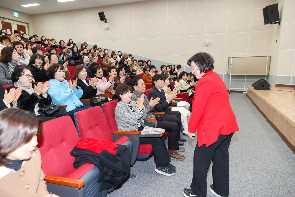 20251218-006[AMG_1774-1-구미시 여성단체협의회 2025 활동평가대회.JPG