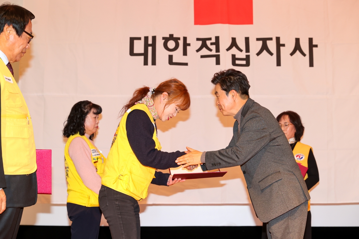 20251218-078[AMG_1985-1-대한적십자사봉사회 어울마당.JPG