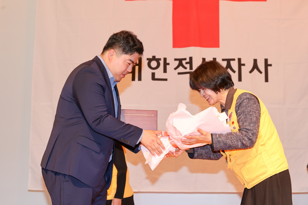 20251218-065[AMG_1948-1-대한적십자사봉사회 어울마당.JPG