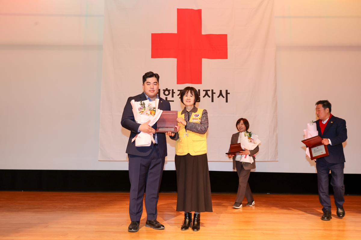 20251218-067[AMG_1953-1-대한적십자사봉사회 어울마당.JPG