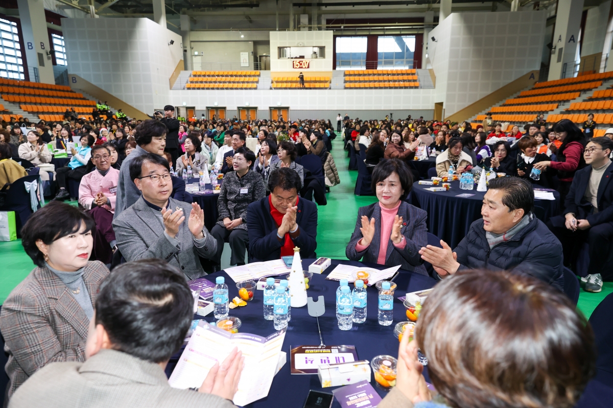 20251223-021[AMG_2459-1-구미시 자원봉사자의 날 기념행사.JPG