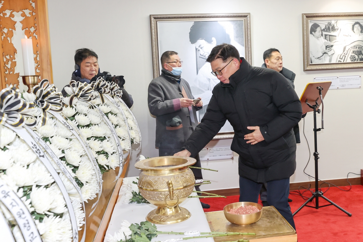 20260102-011[AMG_3043-1-2026 새해 박대통령 생가 참배.JPG