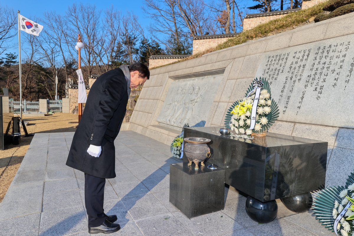 20260102-036[AMG_3101-1-2026 새해 충혼탑 참배.JPG