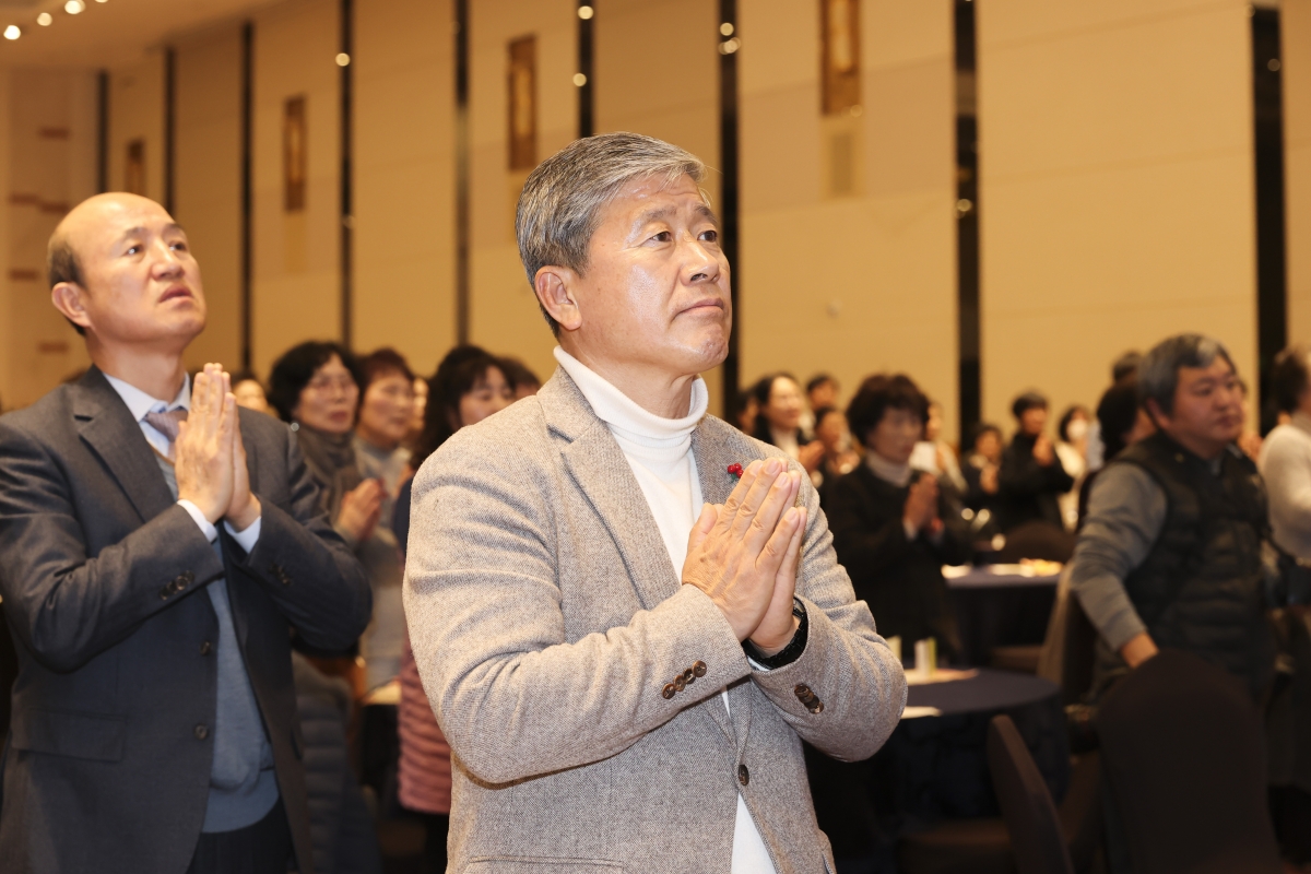 20260110-020[AMG_3604-2-불기2570년 구미불교사암연합회 병오년 신년하례법회.jpg