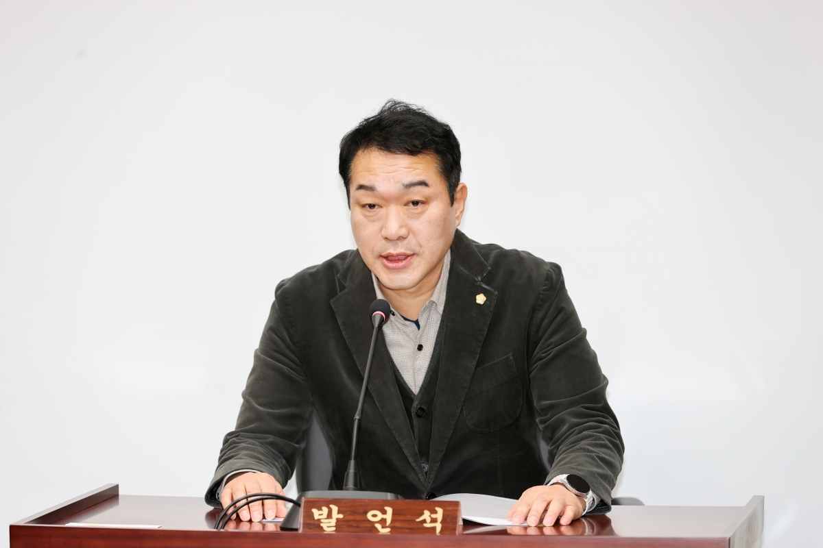 20260114-005[AMG_3809-1-제293회 임시회 의회운영위원회 조례안 등 심사활동.JPG