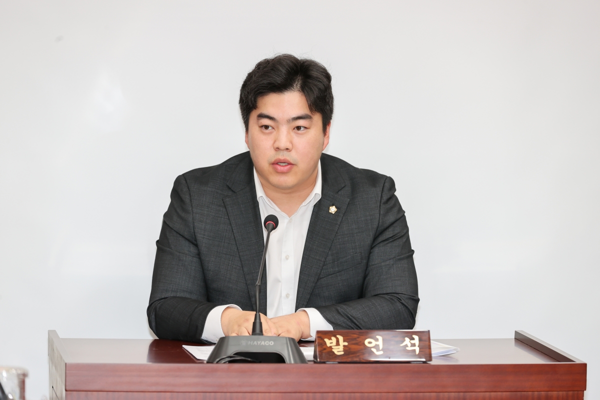 20260114-019[AMG_3870-1-제293회 임시회 기획행정위원회 조례안 등 심사활동.JPG