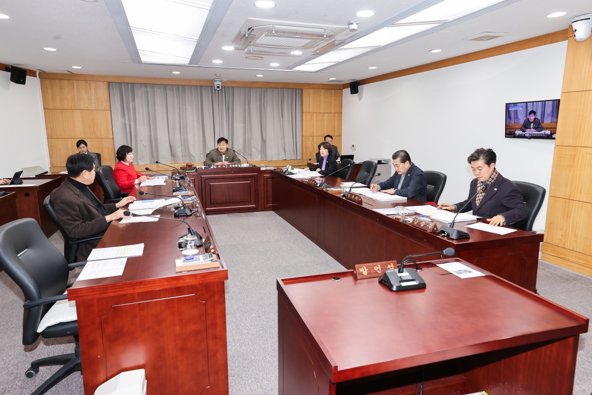 20260114-045[AMG_3918-1-제293회 임시회 문화환경위원회 조례안 등 심사활동.JPG