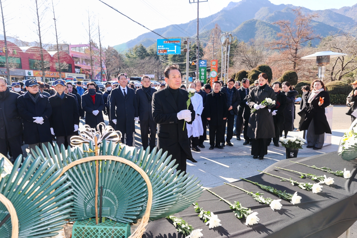 20260122-033[AMG_4487-1-박희광 선생 56주기 추모식.jpg