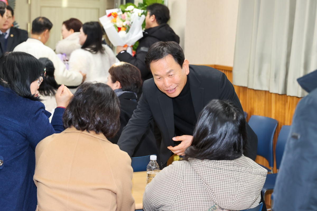 20260128-023[AMG_4869-1-구미시 자원봉사대학 총동창회 정기총회 및 이취임식.jpg