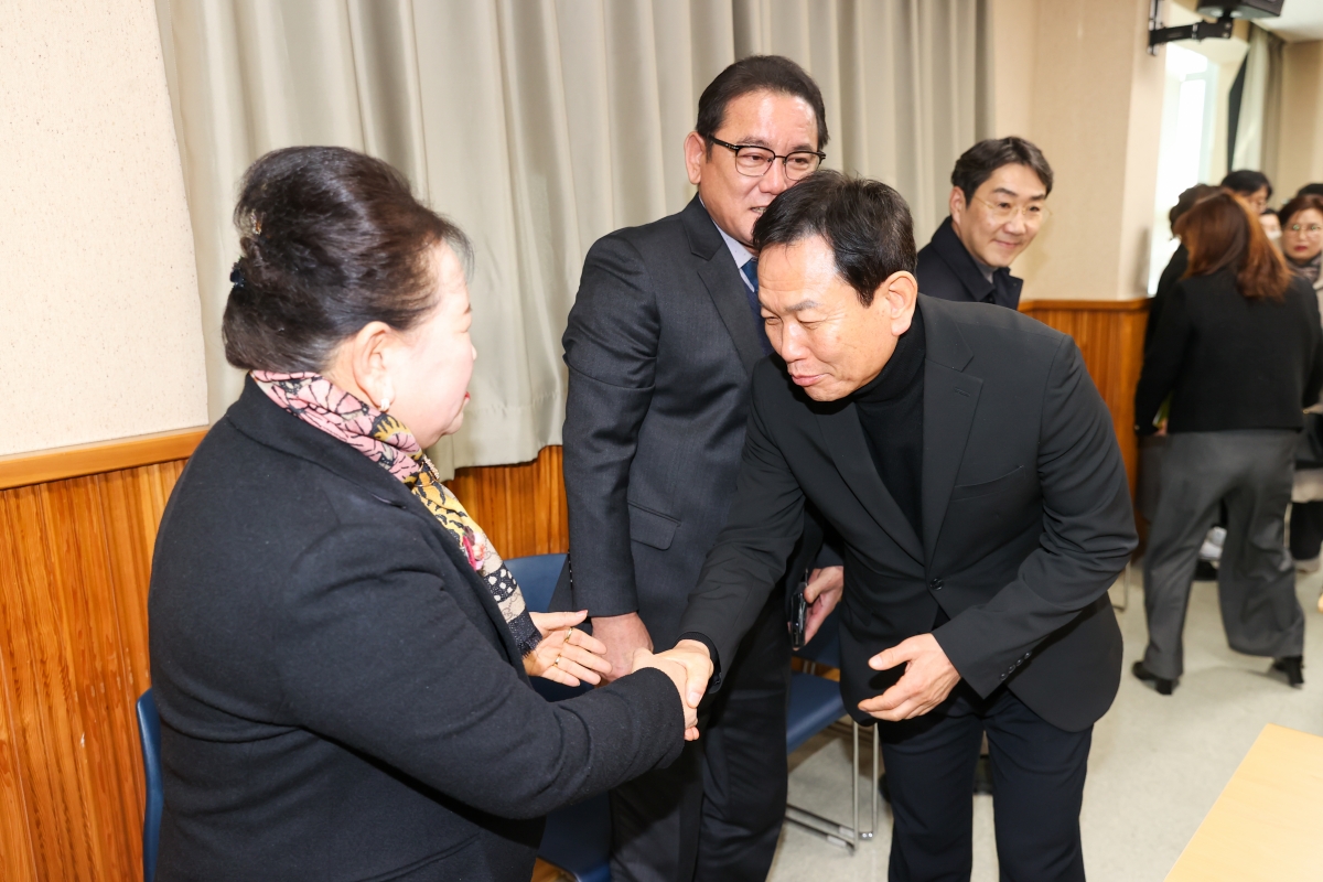 20260128-001[AMG_4807-1-구미시 자원봉사대학 총동창회 정기총회 및 이취임식.JPG