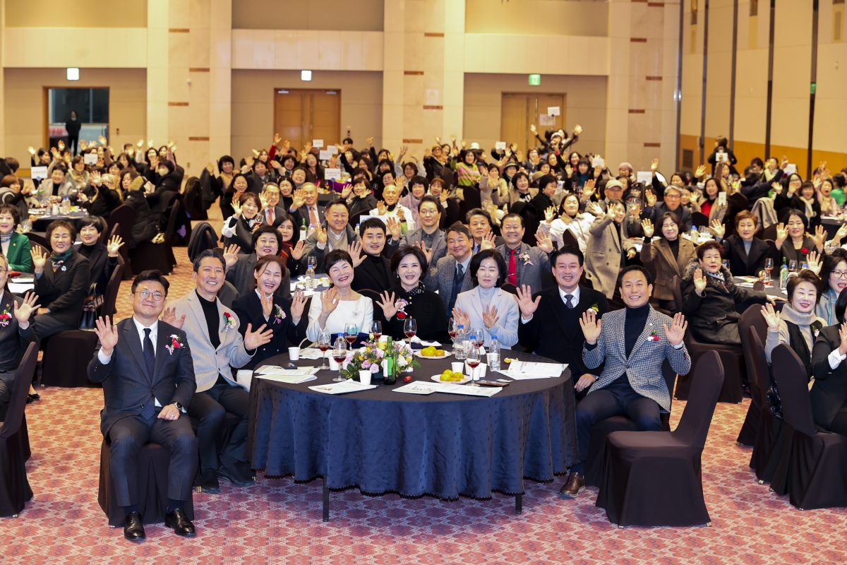 20260203-074[AMG_5141-2-구미시여성단체협의회 회장 이취임식 및 신년교례회.jpg