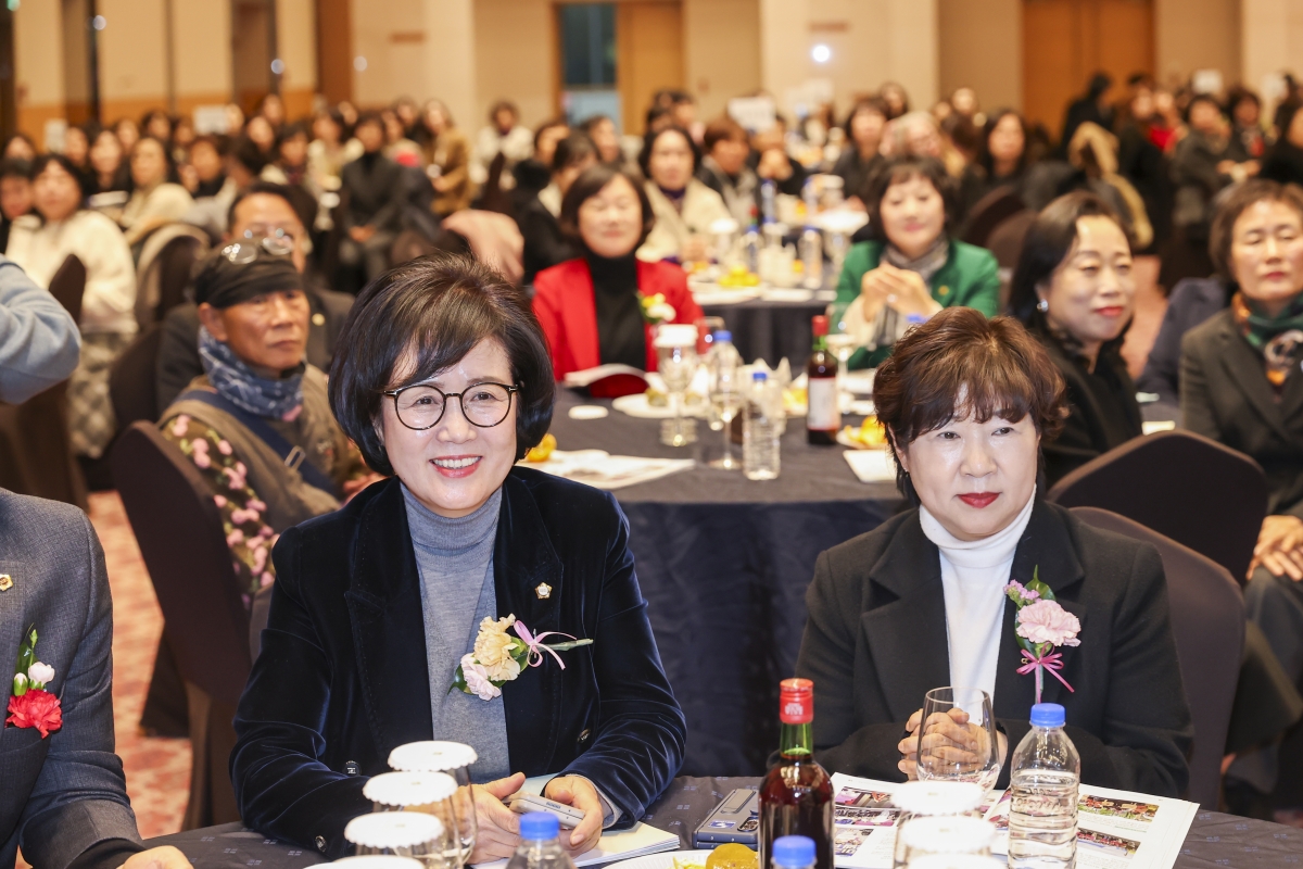 20260203-050[AMG_5085-2-구미시여성단체협의회 회장 이취임식 및 신년교례회.jpg