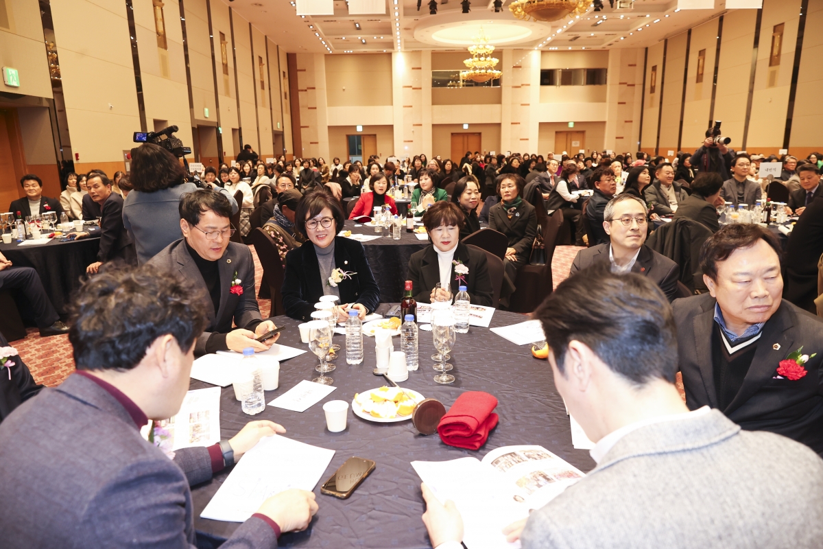 20260203-051[AMG_5086-2-구미시여성단체협의회 회장 이취임식 및 신년교례회.jpg