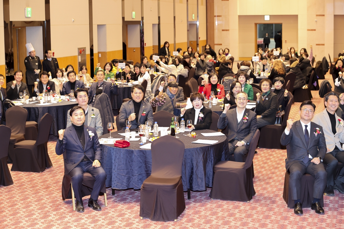 20260203-073[AMG_5138-2-구미시여성단체협의회 회장 이취임식 및 신년교례회.jpg