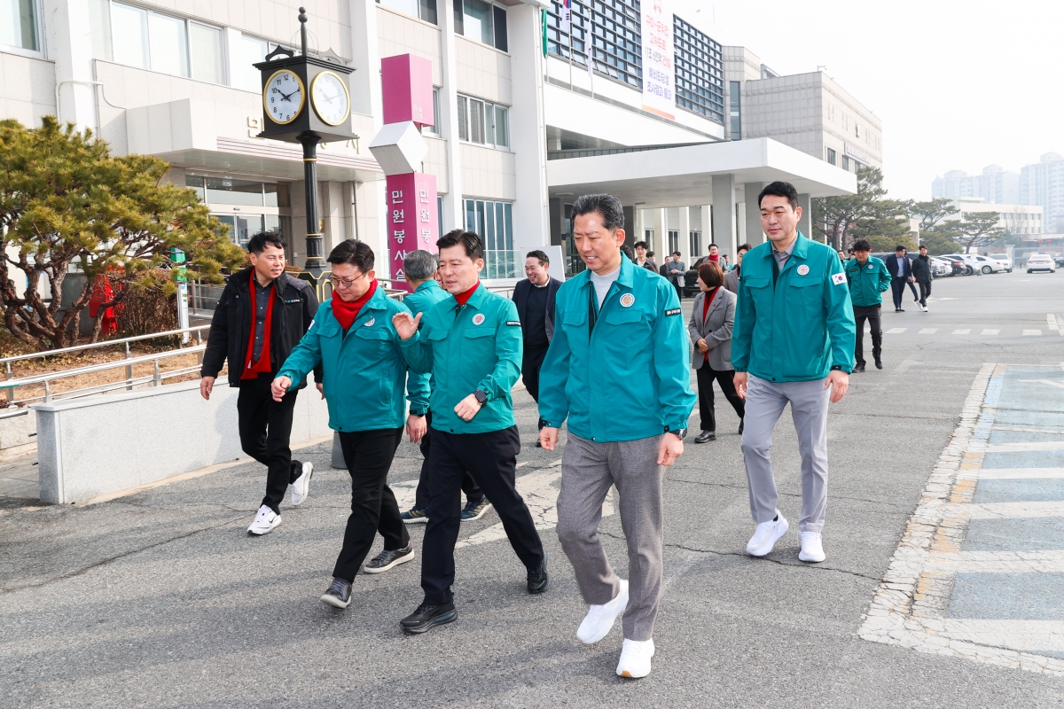 20260214-001[AMG_5943-1-2026 설 맞이 구미시청 상황실 격려 방문.JPG