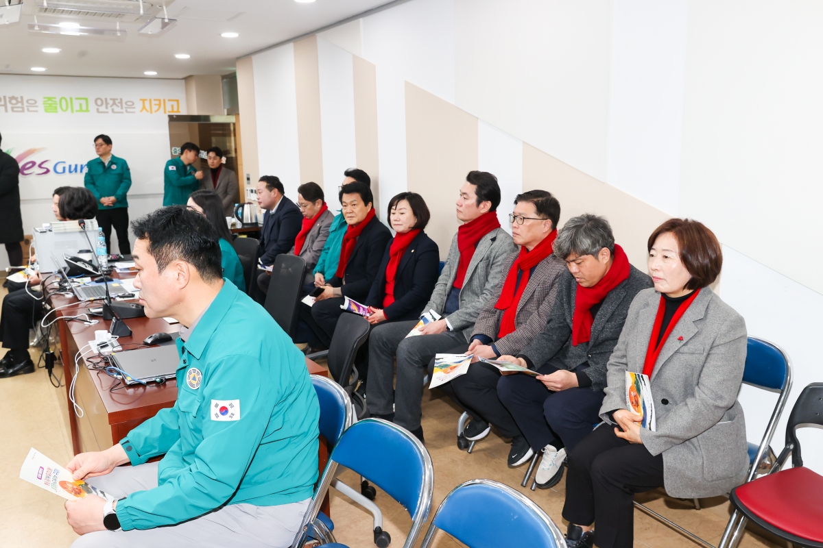 20260214-018[AMG_5976-1-2026 설 맞이 구미시청 상황실 격려 방문.JPG