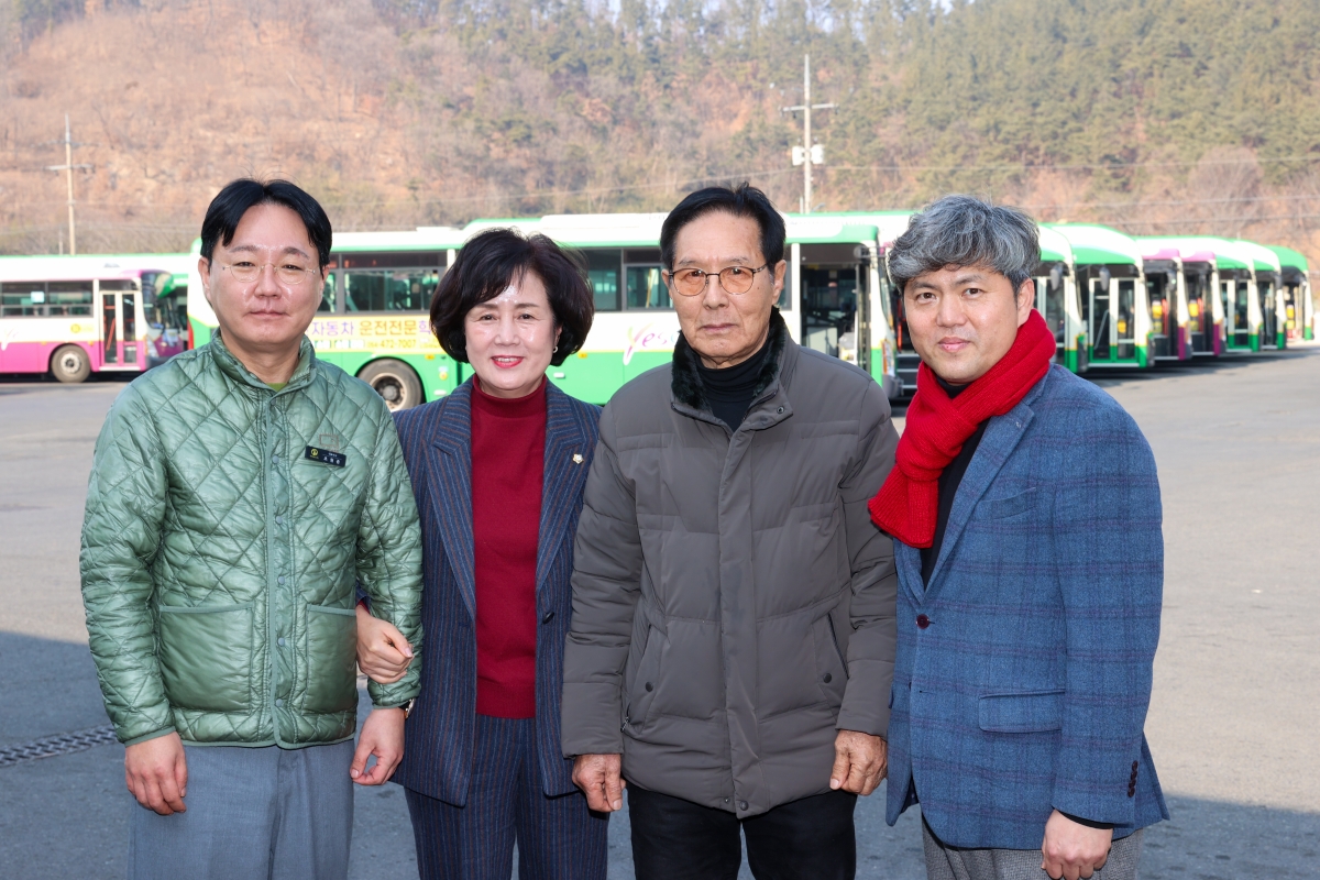 20260213-032[AMG_5664-1-2026 설 맞이 구미버스 격려 방문.JPG