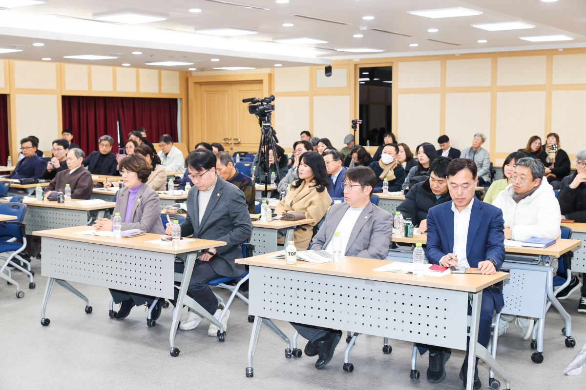 20260224-097[AMG_6458-1-구미시의회 정책토론회.JPG