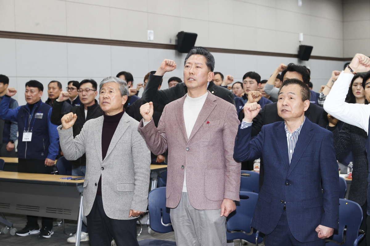 20260223-022[AMG_6019-1-2-한국노총 구미지부 제48년차 정기대의원대회 및 회장 이취임식.jpg