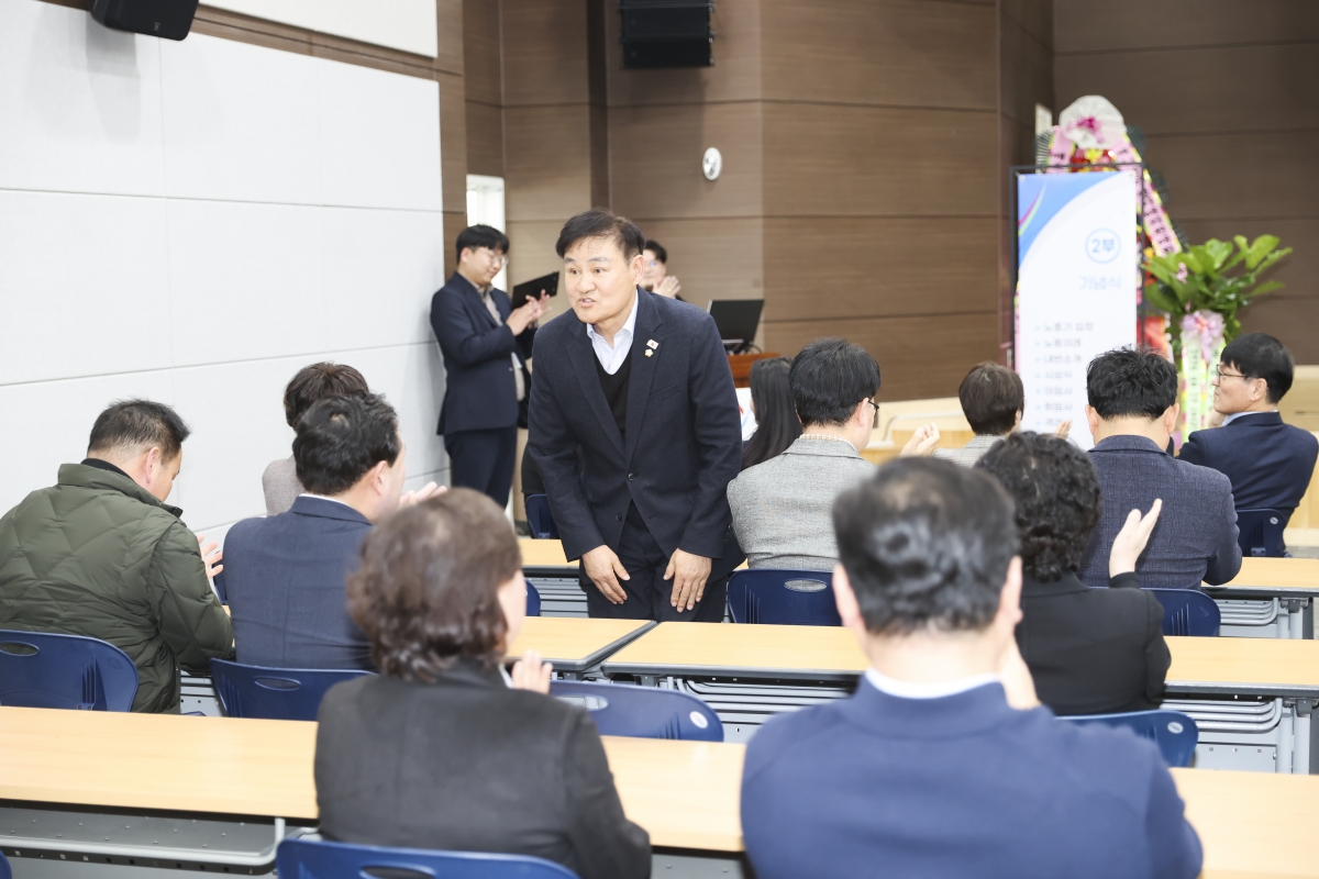 20260223-031[AMG_6036-1-2-한국노총 구미지부 제48년차 정기대의원대회 및 회장 이취임식.jpg