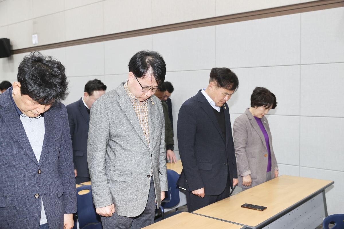 20260223-018[AMG_6011-1-2-한국노총 구미지부 제48년차 정기대의원대회 및 회장 이취임식.jpg