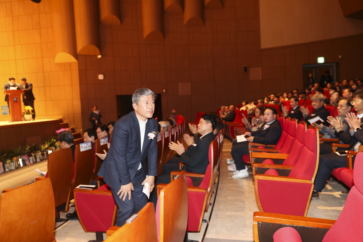 20260311-030[AMG_7545-1-국립금오공과대학교 제9대 김상호 총장 취임식.jpg