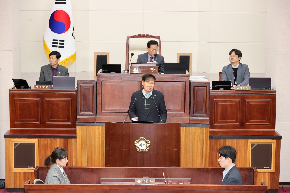 20260317-011[AMG_8286-1-제294회 임시회 제2차 본회의시 김재우 의원 5분 자유발언.JPG