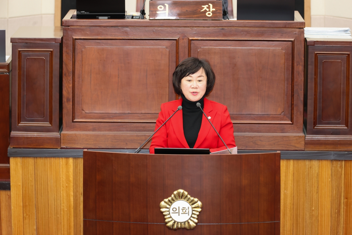 20260317-027[AMG_8346-1-제294회 임시회 제2차 본회의시 이정희 문화환경위원회 간사 상임위원회 활동결과보고.jpg