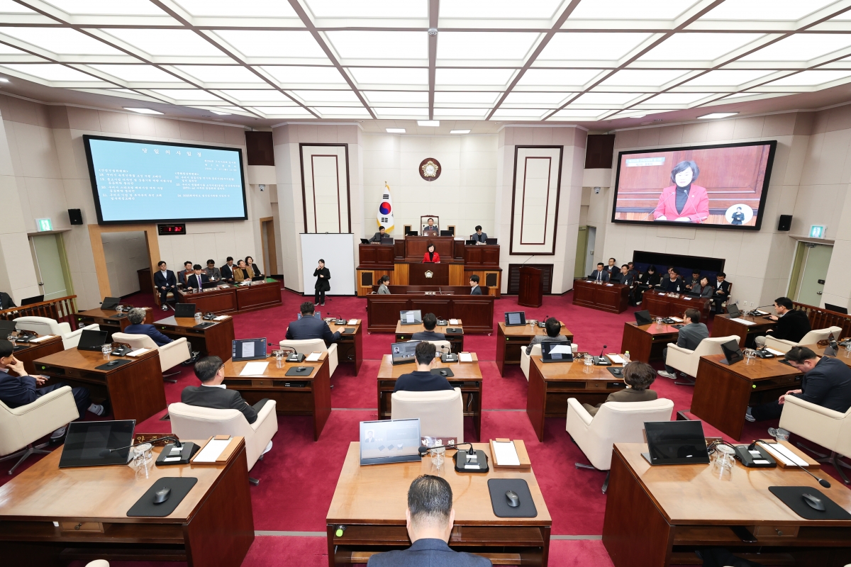 20260317-029[AMG_8353-1-제294회 임시회 제2차 본회의시 이정희 문화환경위원회 간사 상임위원회 활동결과보고.JPG