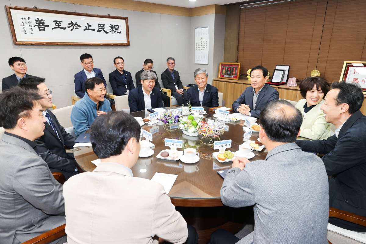 20260409-020[AMG_0183-1-2025회계연도 결산검사위원 선임 위촉식.JPG