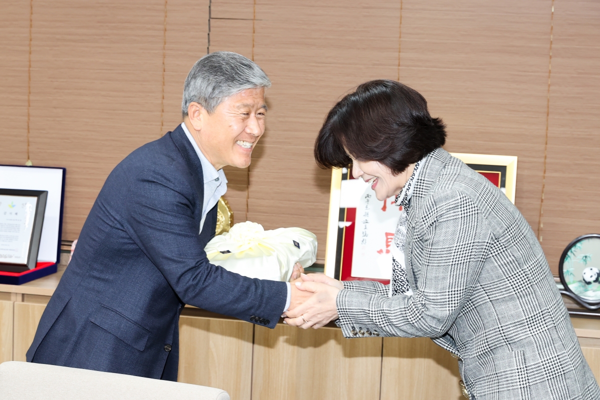 20260409-030[AMG_0211-1-구미시 여성단체협의회장단 의회 방문.JPG